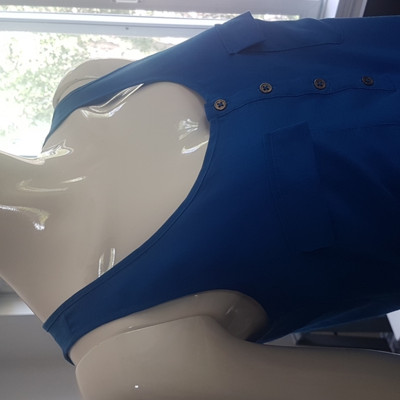 Le Chateau Royal Blue Flowy Tank Top - Picture 3 of 4